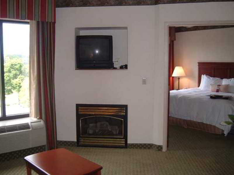 Hampton Inn & Suites Valley Forge/Oaks Phoenixville Pokój zdjęcie